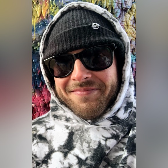 Meet your Posher, Tim - Picture 1 of 3